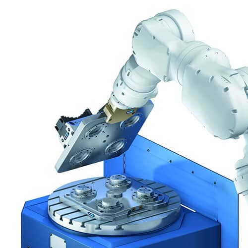 Schunk palletizing robot with end of arm tool