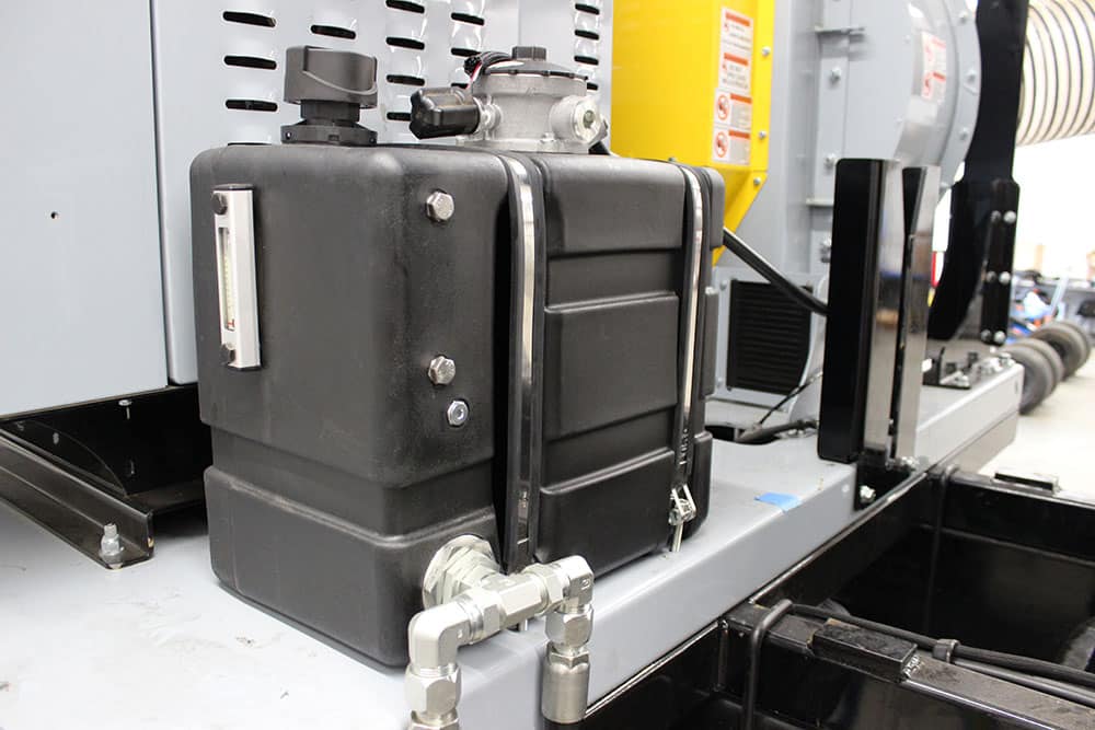 hydraulic reservoir for mobile work machine