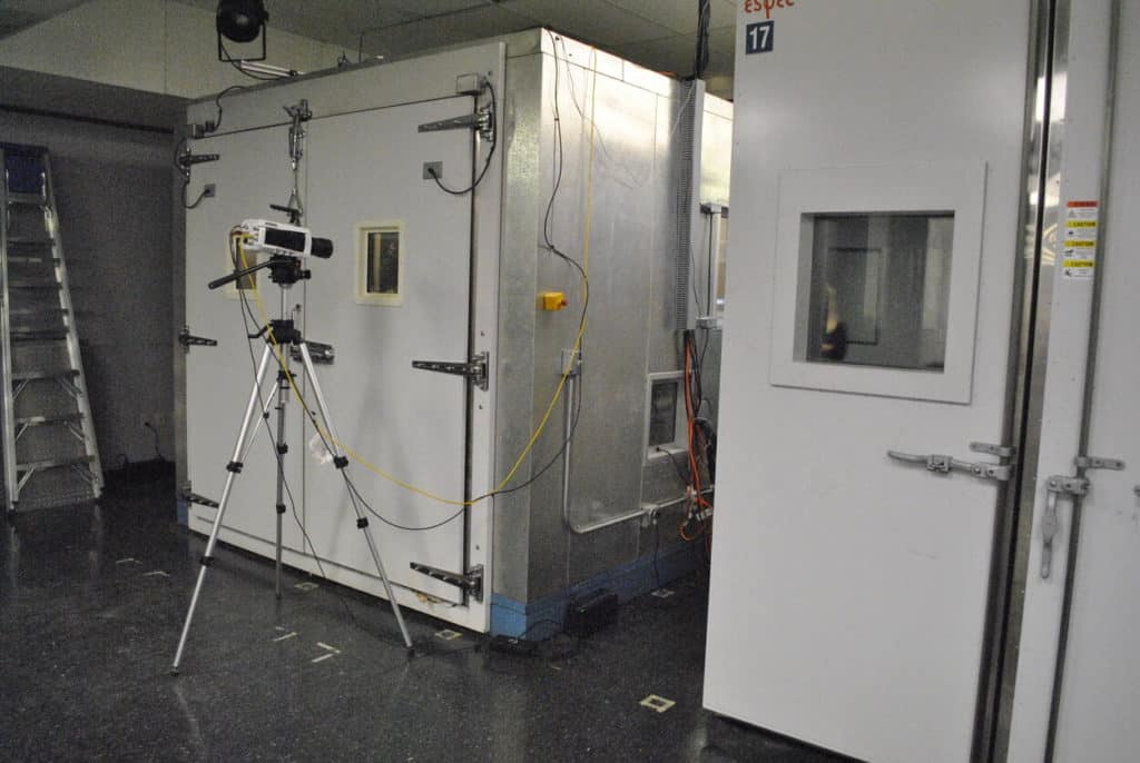 high speed camera with a climate testing chamber