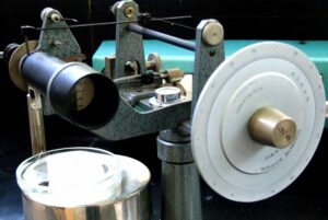 tensiometer for calibration - attr Tibor Dubiczky