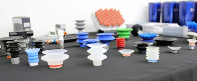 End of arm tooling for vacuum