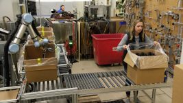 Colloaborative Robot on Packaging Line