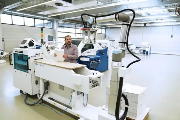 UR10e Collaborative Robot - Application - Telescope Pedestal