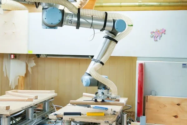 UR10e Collaborative Robot - Application - Woodwork